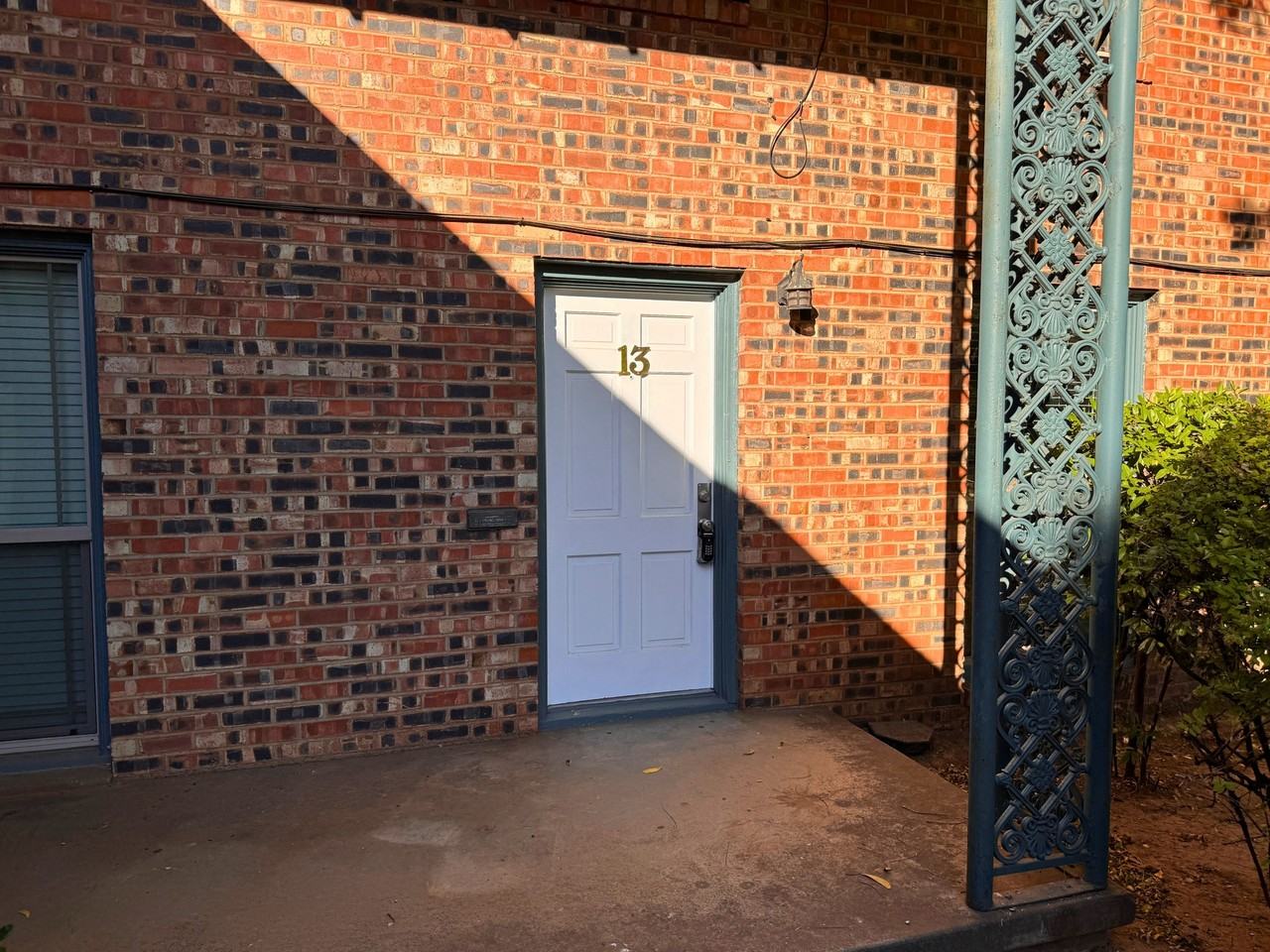 Rose St. 1801 Apt #13 - Photo 2 of 22