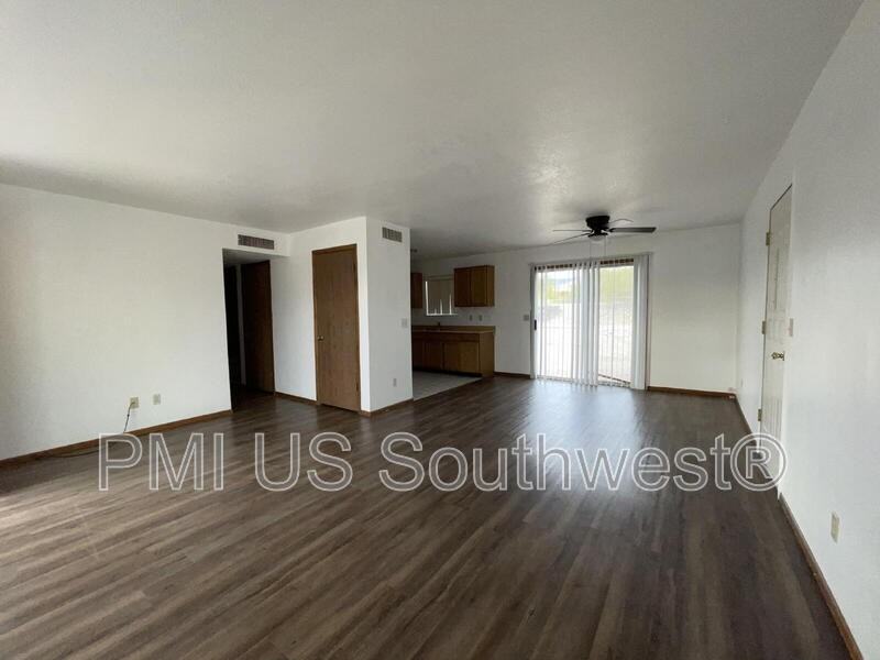 2387 Alpine Dr - Photo 4 of 22