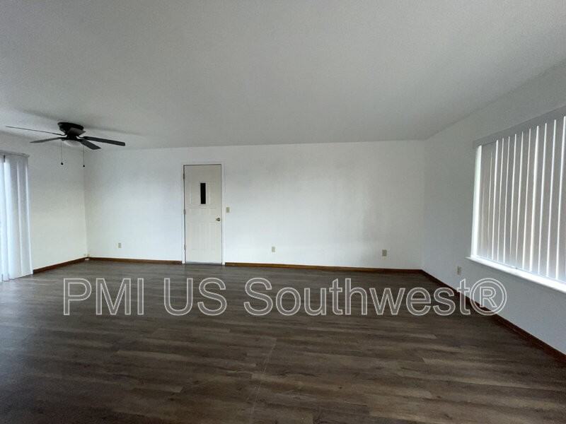 2387 Alpine Dr - Photo 6 of 22