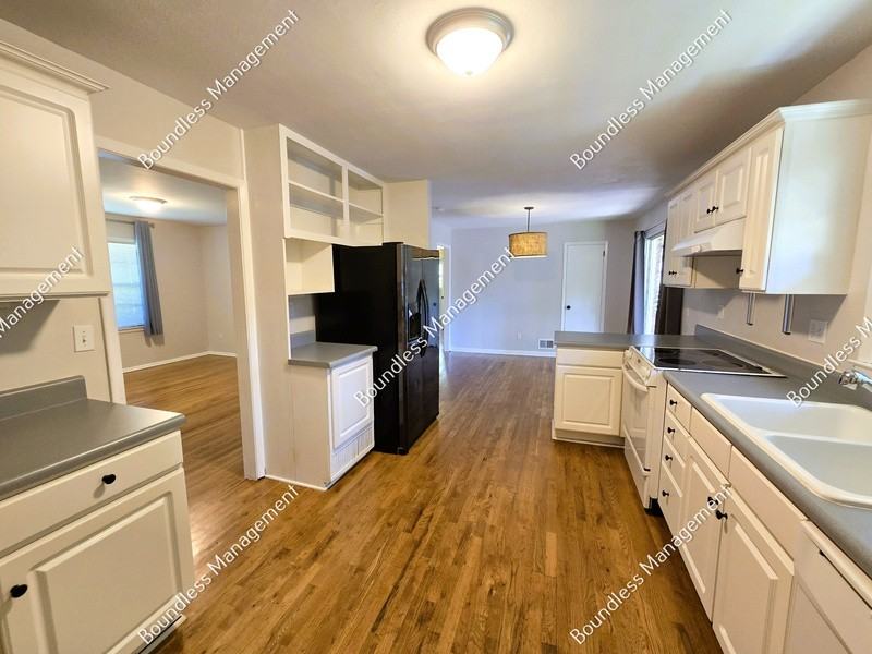 2572 Woodgreen Dr - Photo 6 of 17