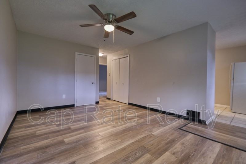 1020 E 13th Ave #D - Photo 3 of 10