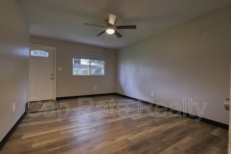 1020 E 13th Ave #D - Photo 5 of 10