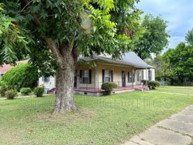904 W Oak Ave - Photo 1 of 1