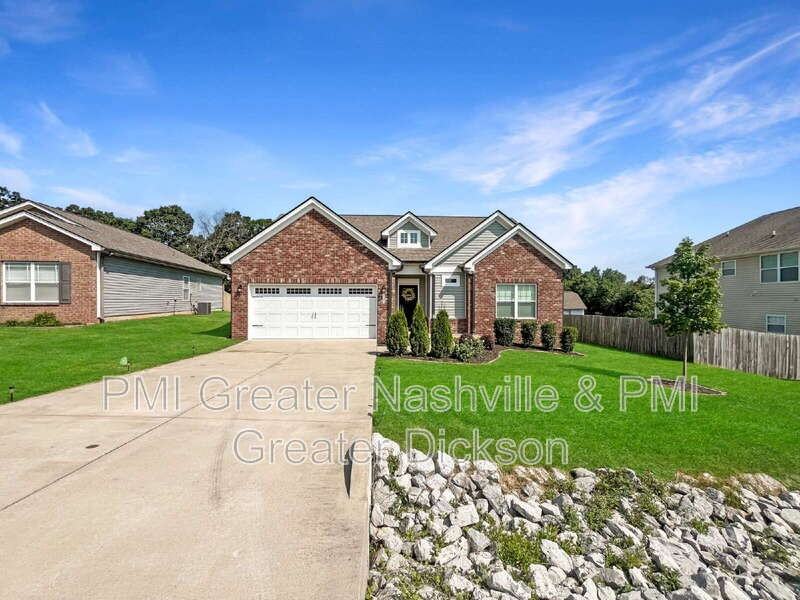 202 Wyburn Pl - Photo 2 of 24