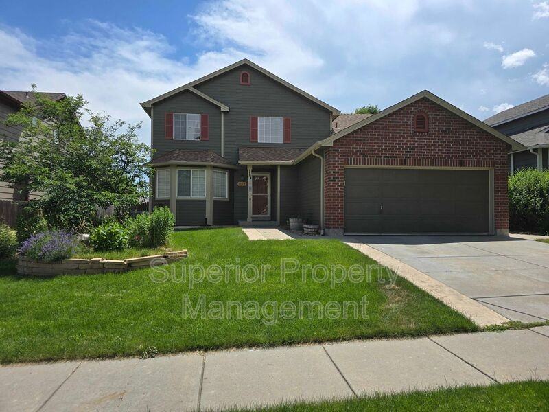 521 Kim Dr - Photo 2 of 32