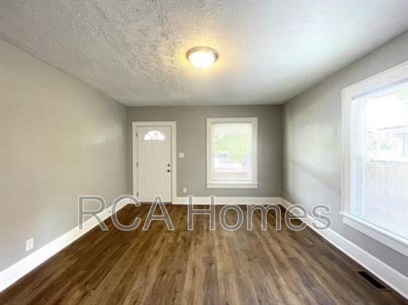 1036 Nelson Ave - Photo 3 of 11