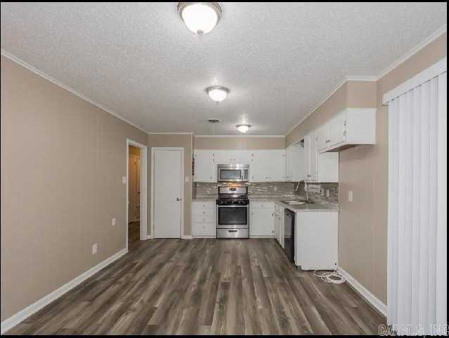 4716 Buckingham Place - Photo 4 of 25