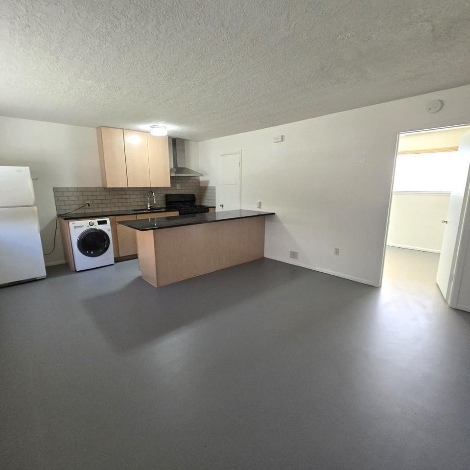 354 Pueblo Solano Rd Nw #7 - Photo 2 of 16