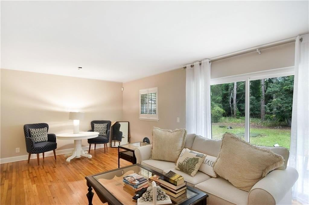 106 Dodge Rd - Photo 6 of 24