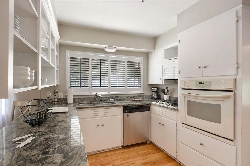 106 Dodge Rd - Photo 7 of 24