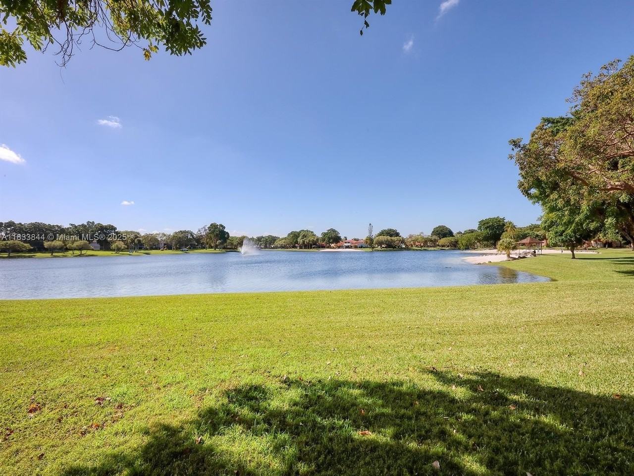 15330 Southwest 106th Terrace #902 - Photo 5 of 17