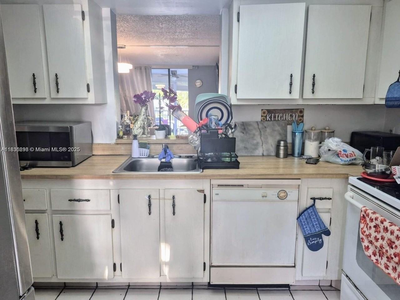 7320 Nw 18th St #204 - Photo 6 of 12