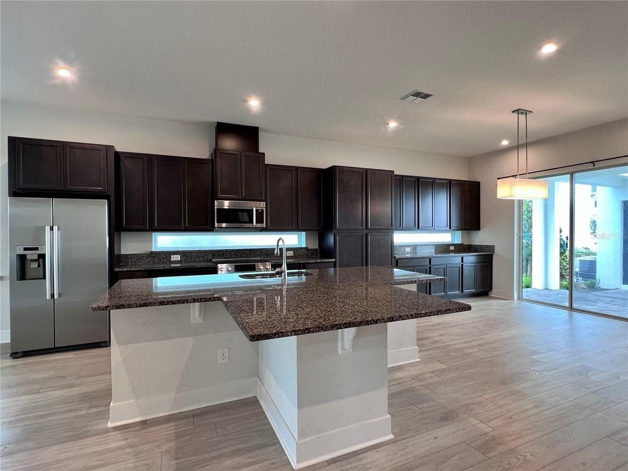 8255 Nemours Pkwy - Photo 3 of 50