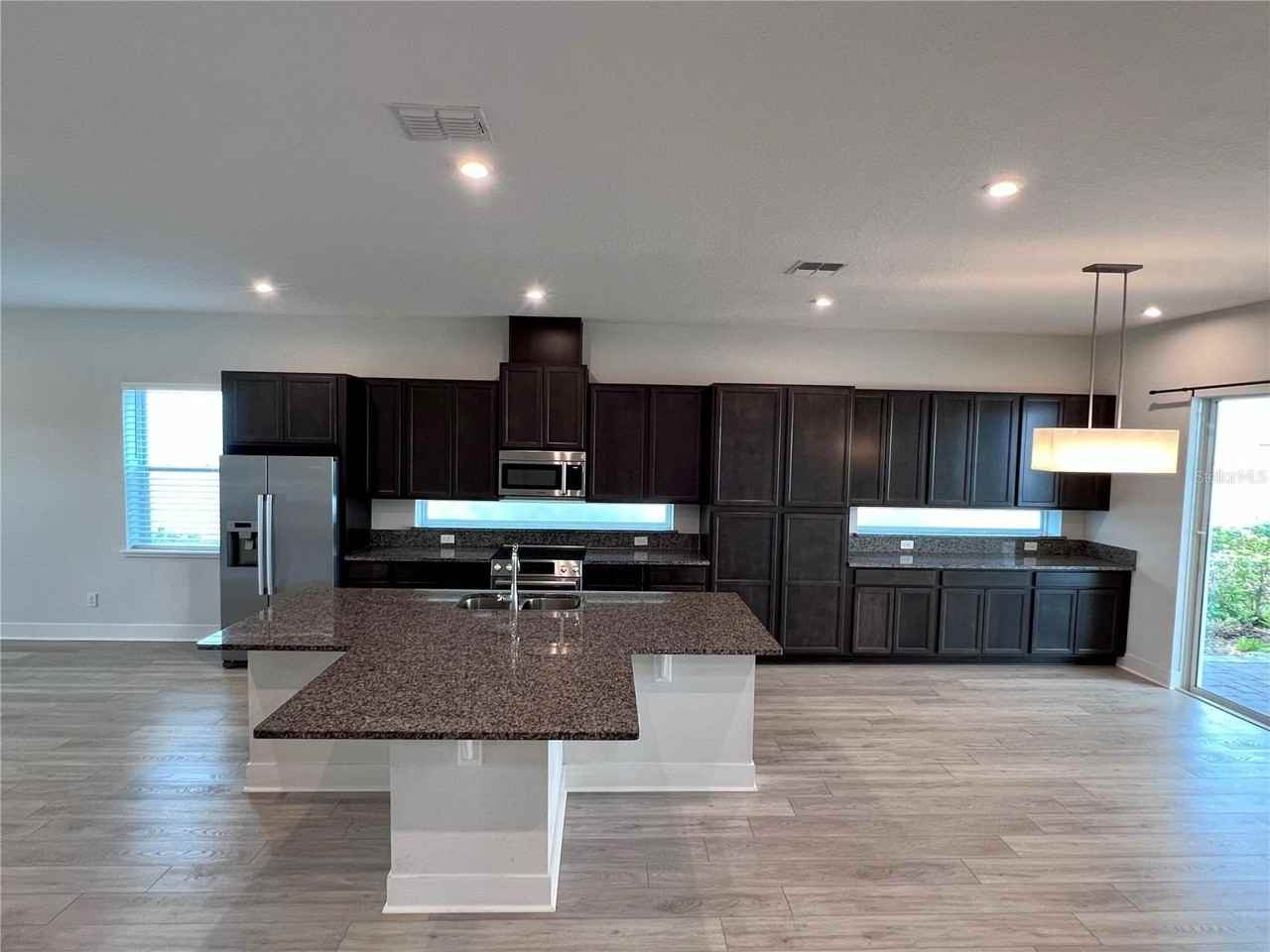 8255 Nemours Pkwy - Photo 7 of 50