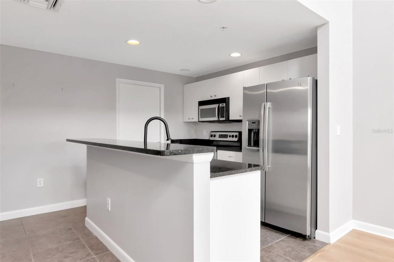 1621 E 4th Ave #202 - Photo 5 of 32