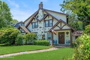 562 N Edgemere Dr - Photo 1 of 1