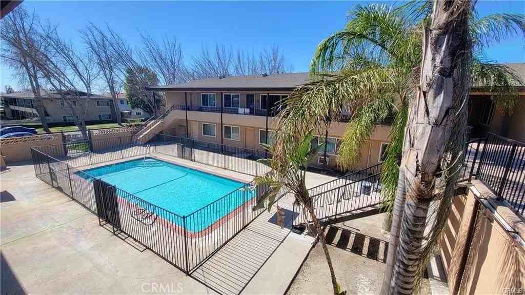 811 Orchid Ct #A - Photo 2 of 13