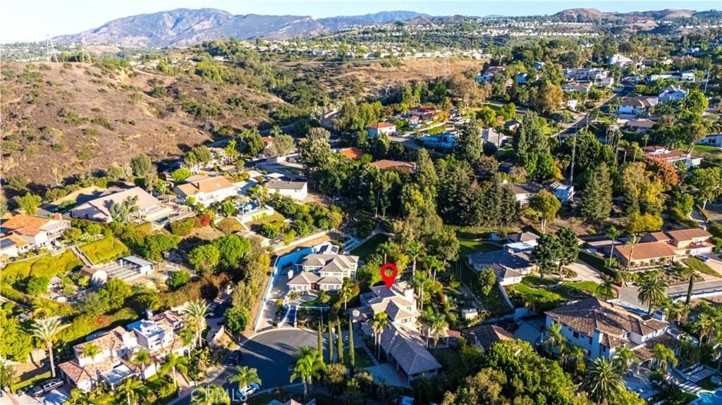 185 S Trish Ct - Photo 5 of 50