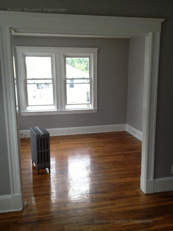 Safford St #1 - Photo 3 of 9