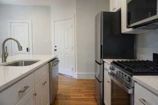 2 Ivaloo St #4B - Photo 1 of 1