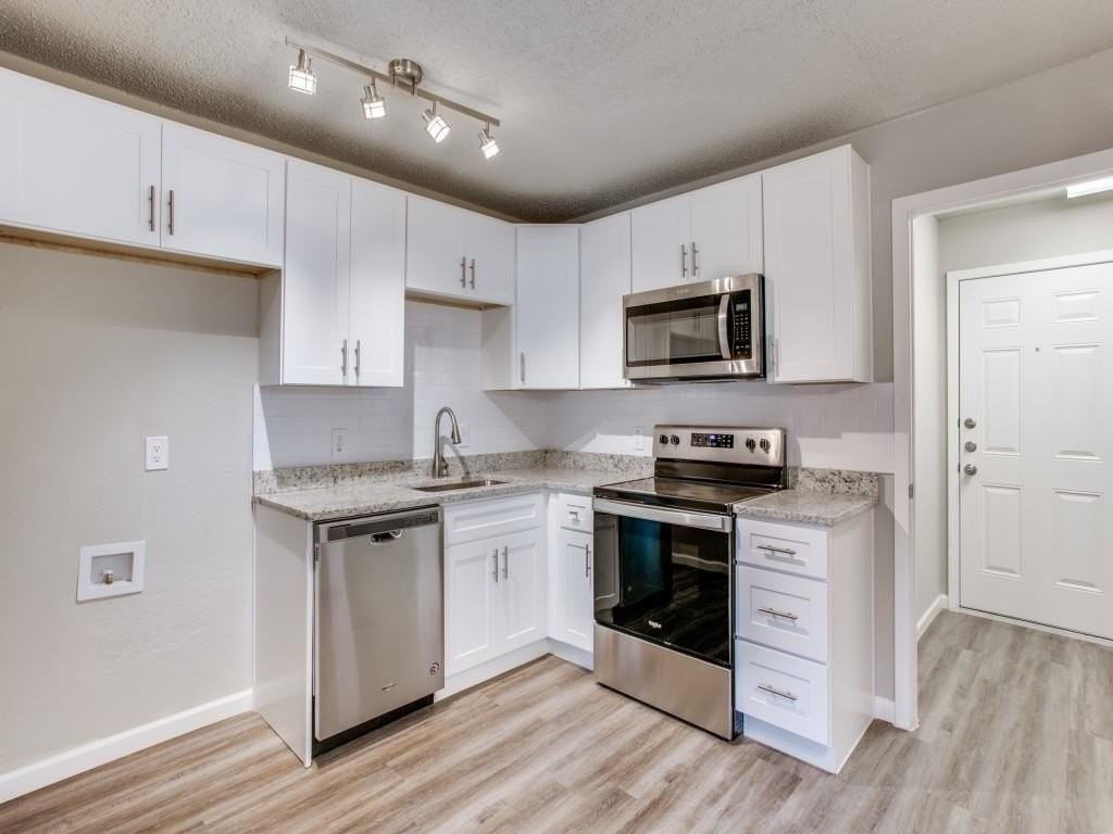 5731 Shadydell Dr - Photo 5 of 12