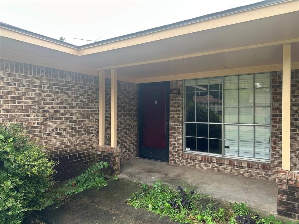 2109 Quail Run #A - Photo 2 of 16