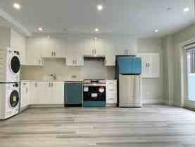 3219 King Edward Ave W #1 - Photo 1 of 1