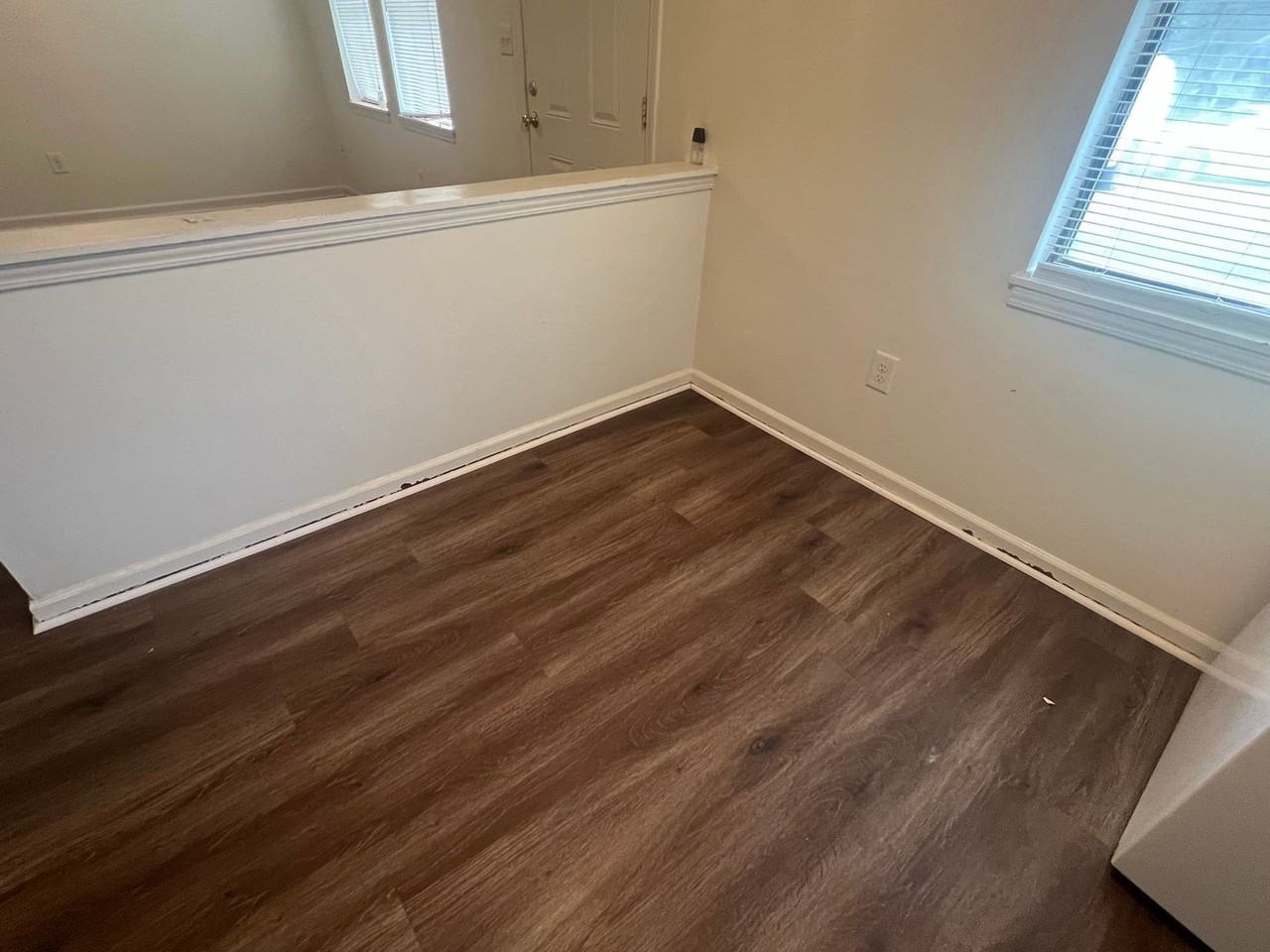 232 Laurie Dr - Photo 7 of 10
