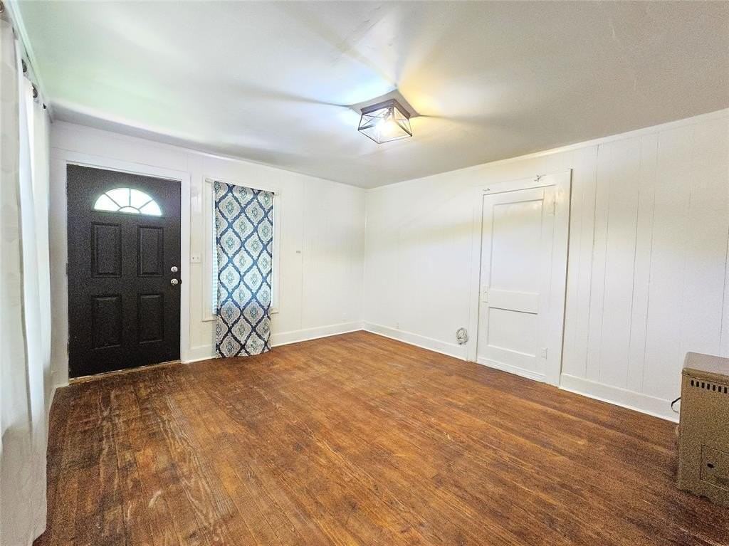 508 N Lamar St #B - Photo 4 of 11