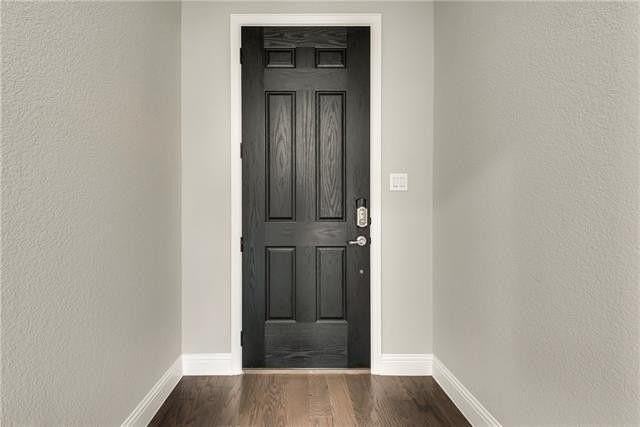 16709 White Rock Blvd - Photo 3 of 40