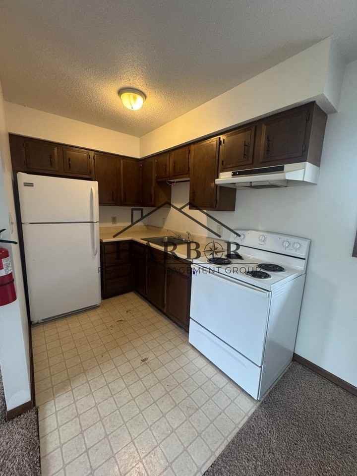 622 Greene St - Photo 2 of 12