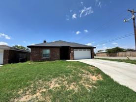 423 E Oak Ave - Photo 1 of 1