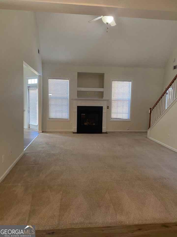 539 Greyhawk Way - Photo 2 of 25