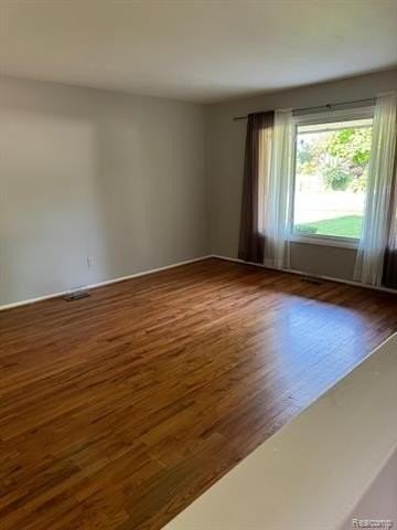 5028 Abington Dr - Photo 6 of 21