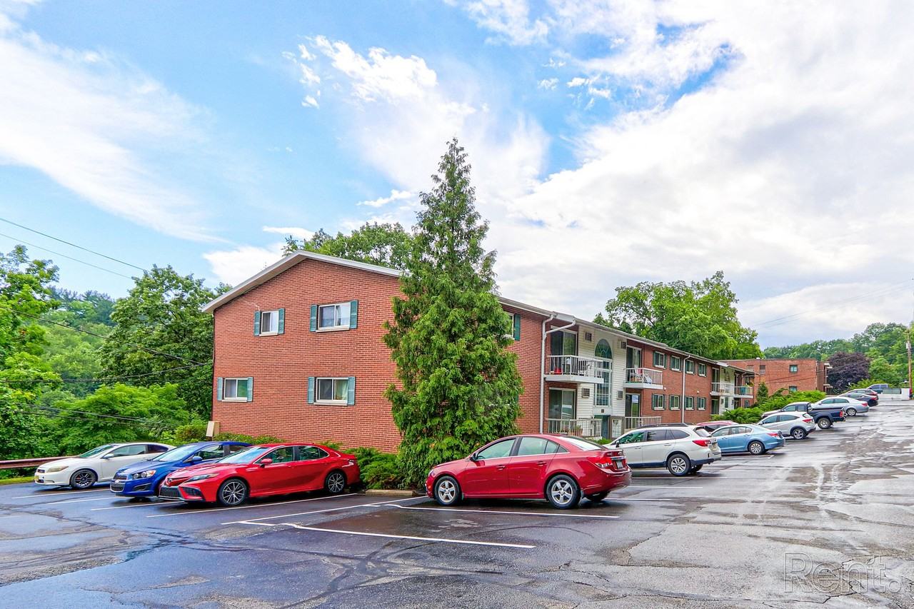 White Oak Apartments - Photo 3 of 30
