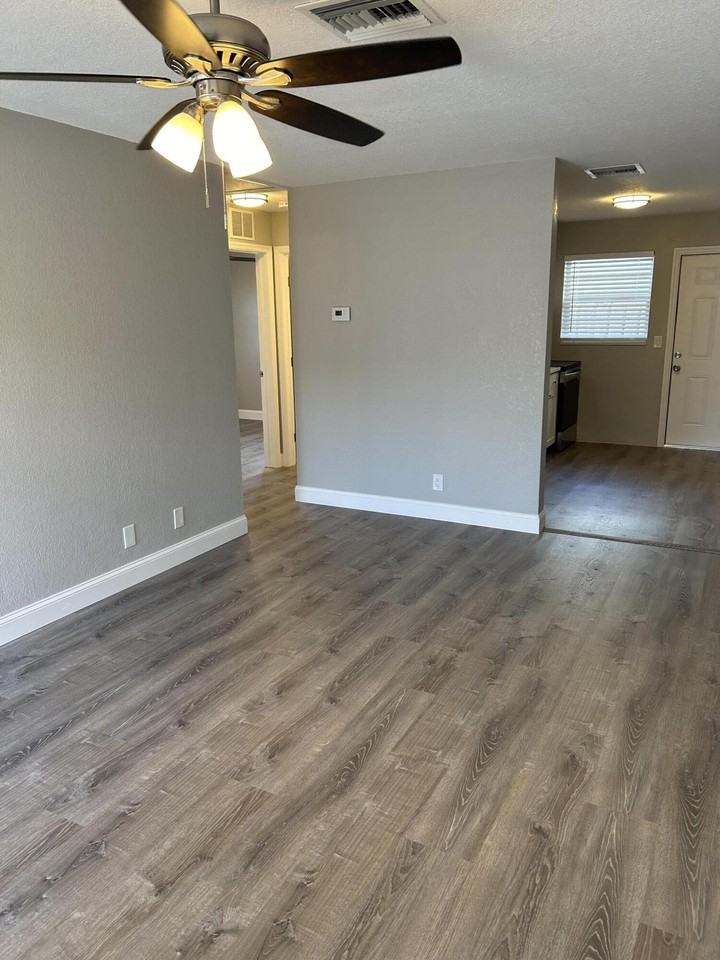 628 North M Street #1 - Photo 6 of 11