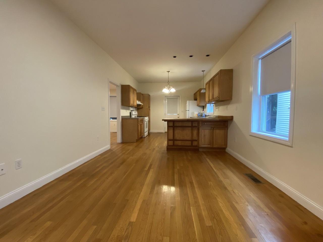 20 Clarendon St #20 - Photo 2 of 12