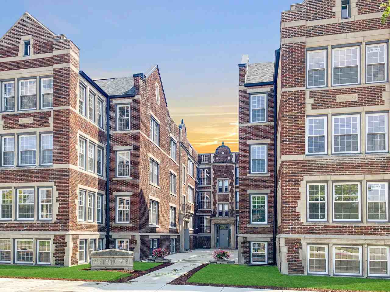 Boston Court Detroit - Photo 2 of 27