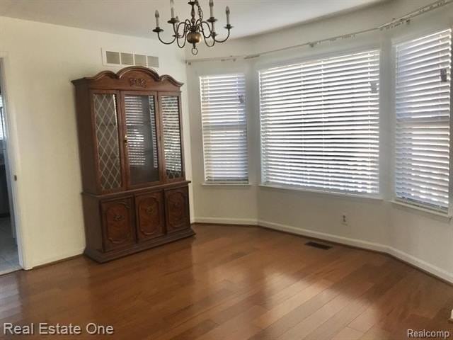 37147 Evergreen Dr - Photo 5 of 28