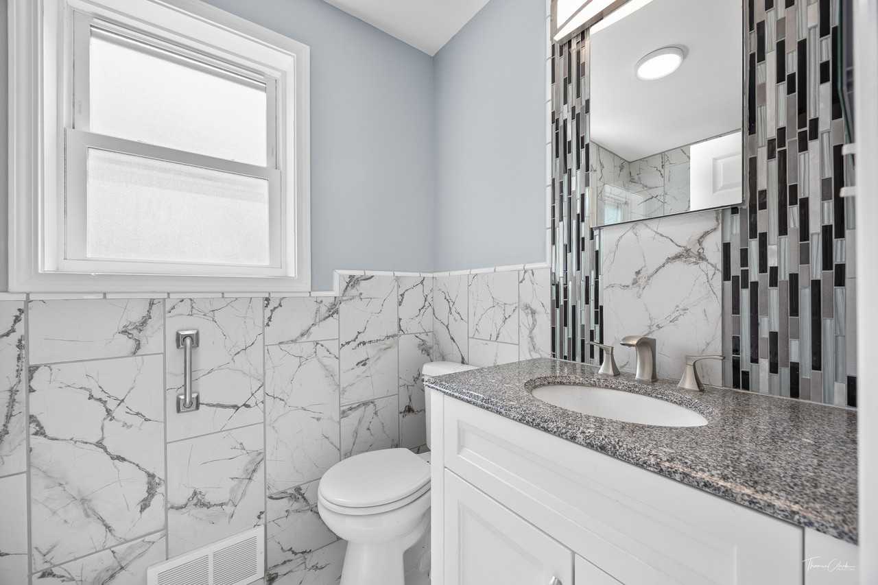 724 Justina St #NA - Photo 2 of 25