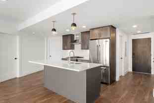 ONE MONTH FREE ON SELECT UNITS | NO BROKER FEE | $1,000 DEPOSIT | NO LAST MONTH'S RENT - Photo 1 of 1