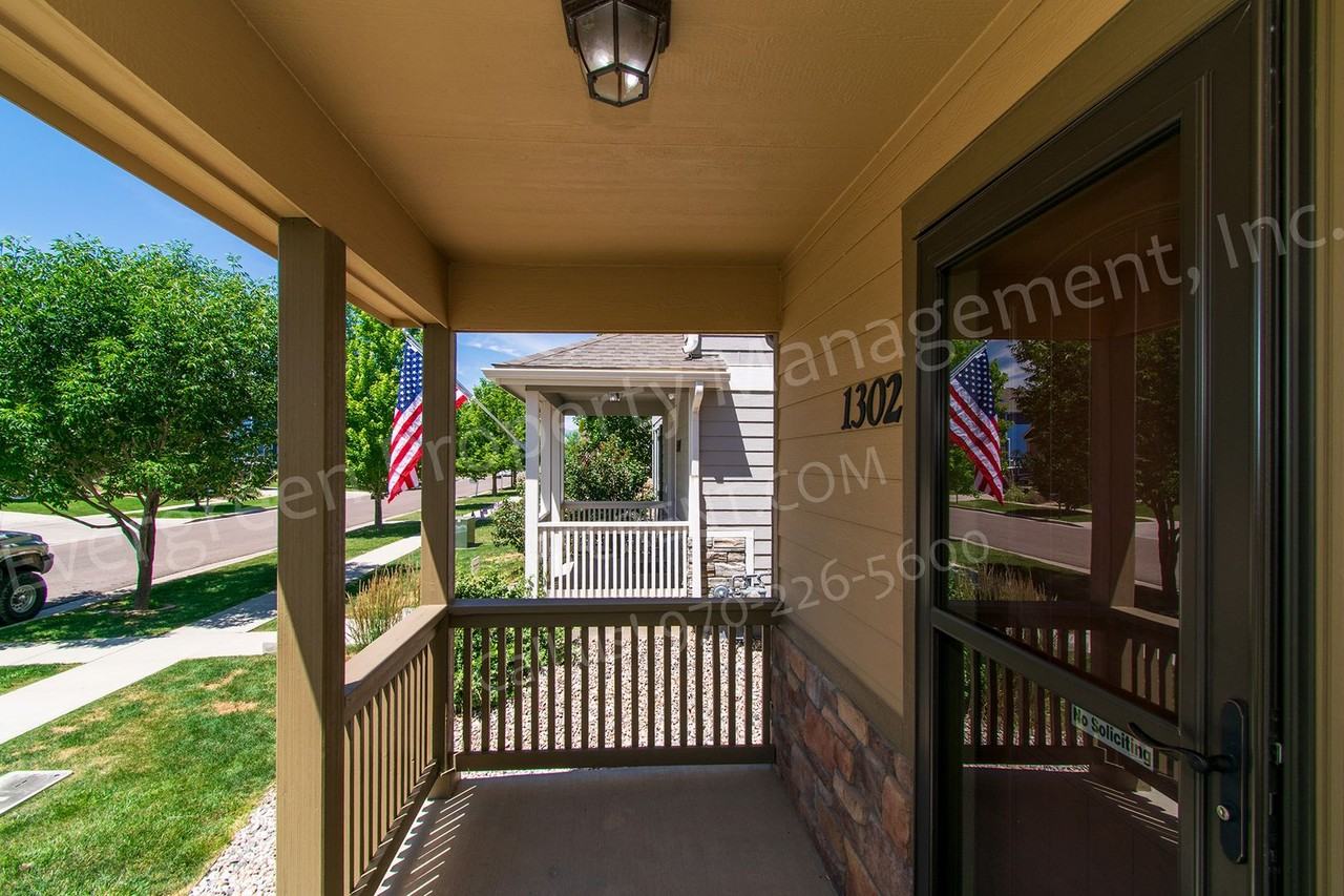 1302 Mount Meeker Ave - Photo 2 of 47