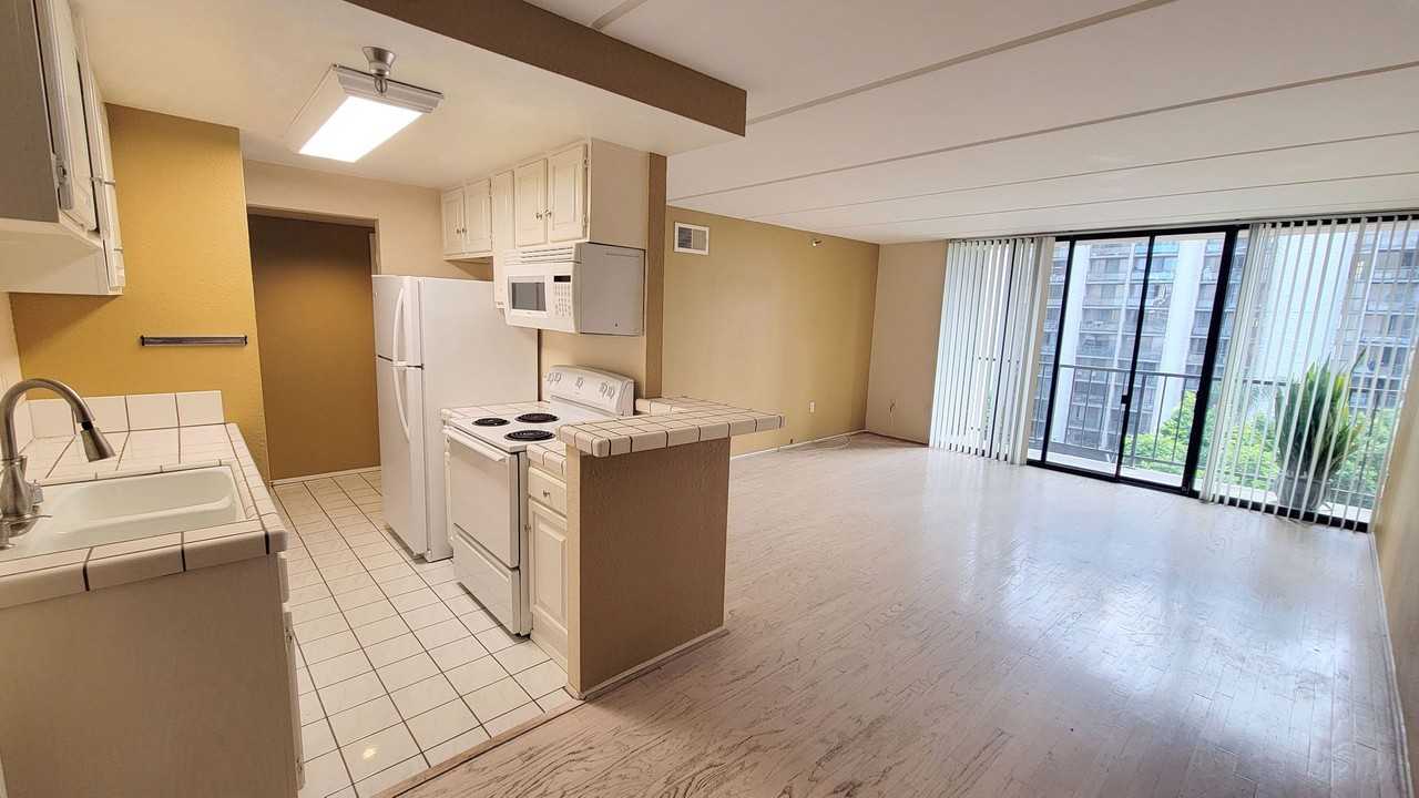 1333 8th Ave - Photo 2 of 16