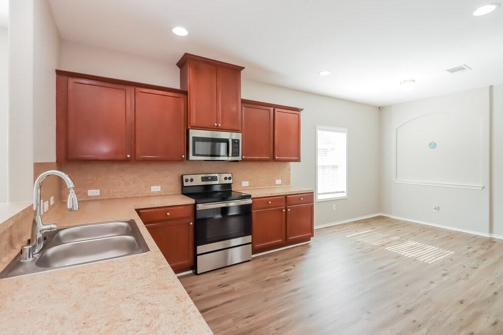 718 Neap Ct - Photo 7 of 16