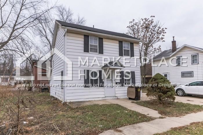 315 W Carpenter St - Photo 3 of 24