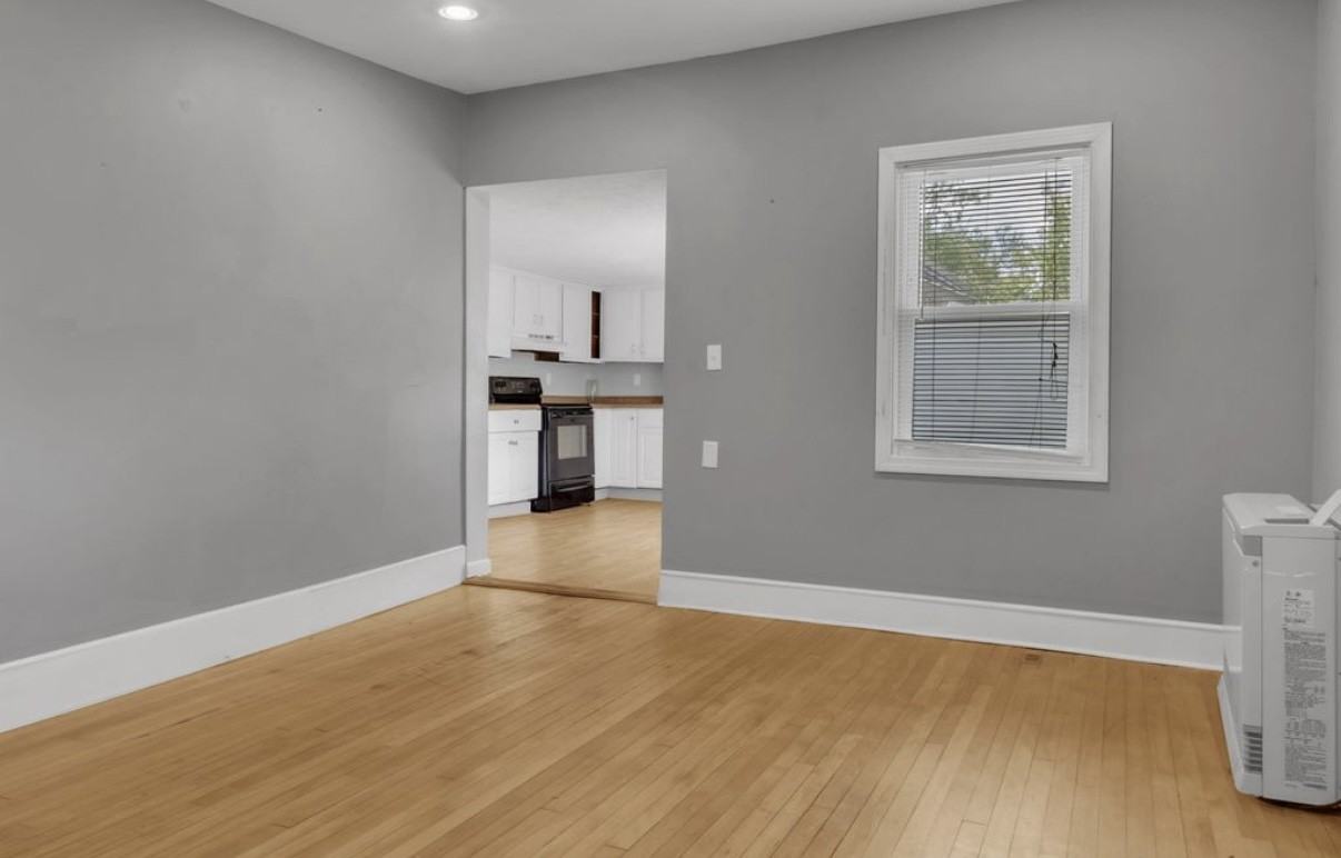 138 Summer St #101 - Photo 3 of 10