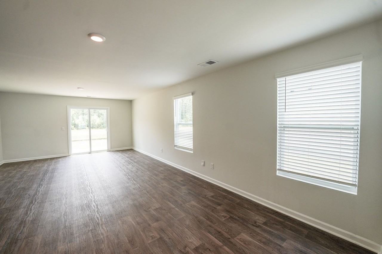 459 Coconut Dr - Photo 5 of 34