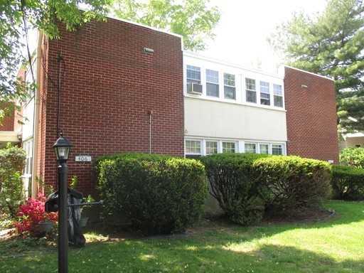 408 W Merchant St - Photo 3 of 11