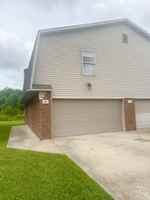 featured image of 935 W Black St