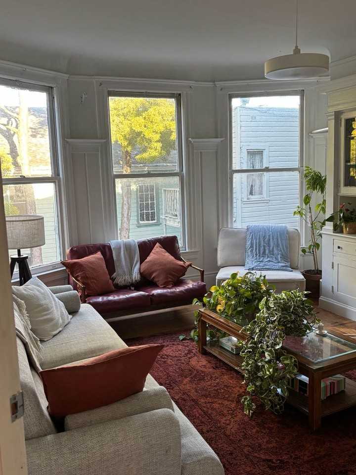 711 Clayton St - Photo 7 of 24